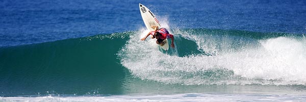 Mark Occhilupo (Aus) was an unfortunate loss to the Quiksilver Pro France 2004. 'Occy' was defeated by countryman Luke Hitchings in round two.